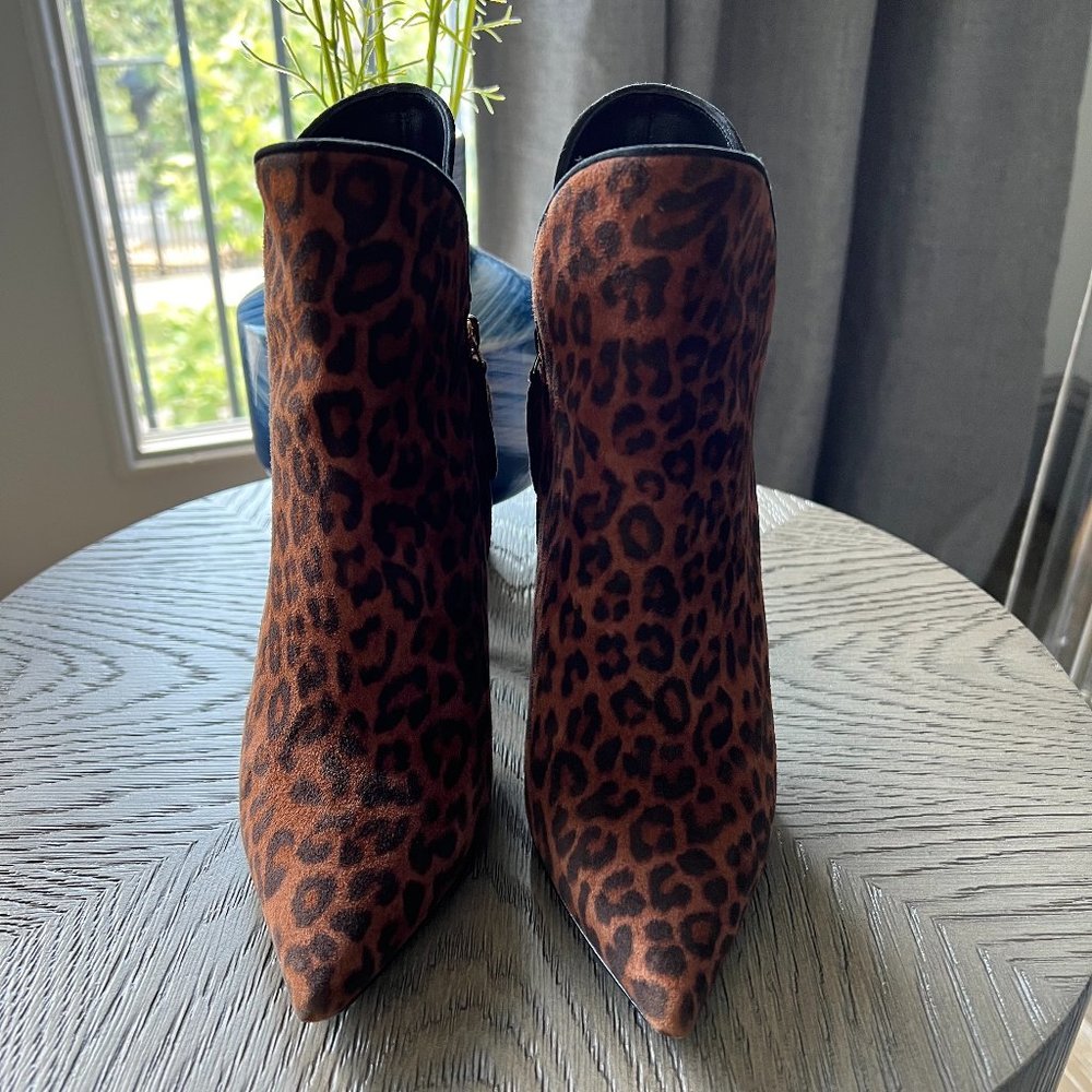 Leopard Print Pointed-Toe Ankle Booties by Aperlai Size 37.5 EU US 7.5